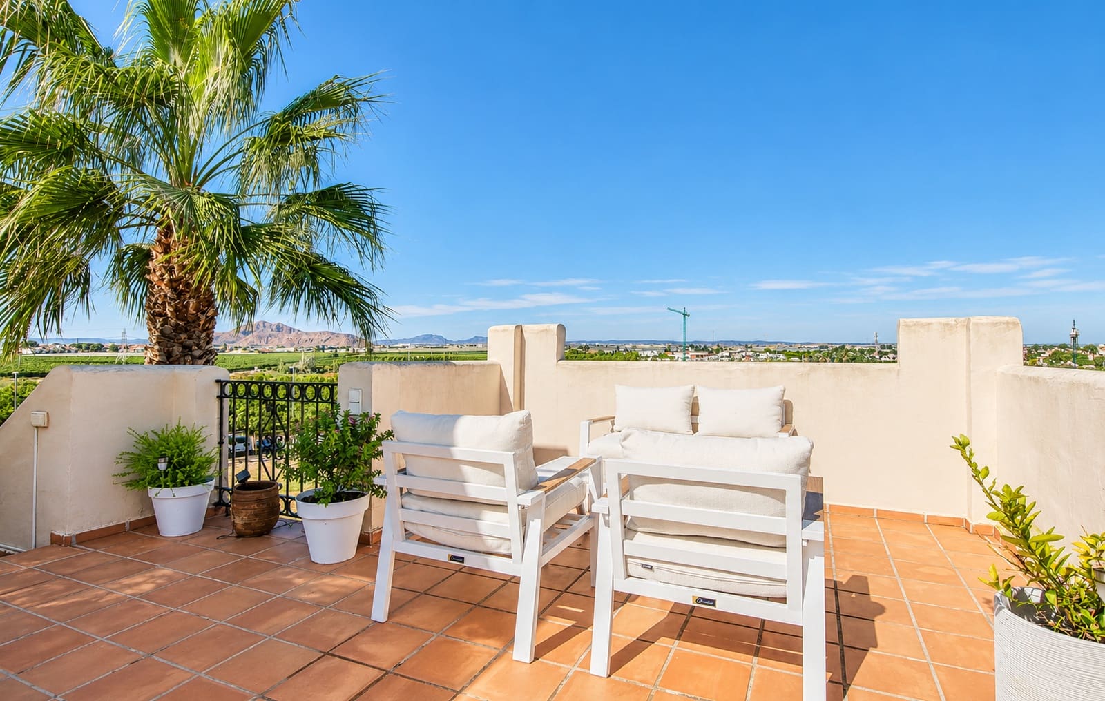 Ático de 2 habitaciones en Roda en venta con piscina garaje - 274.950 € (Ref: 10168888)