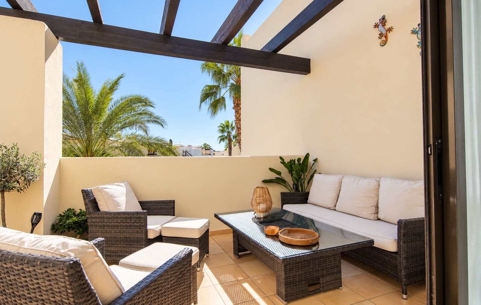 Ático de 2 habitaciones en Roda en venta con piscina garaje - 274.950 € (Ref: 10168888)