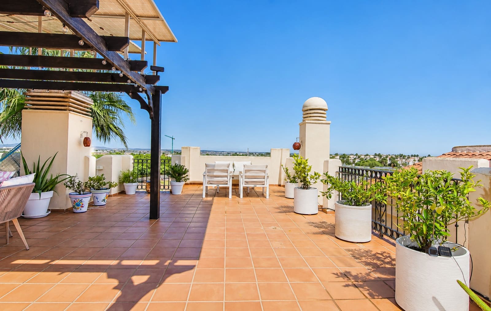 Ático de 2 habitaciones en Roda en venta con piscina garaje - 274.950 € (Ref: 10168888)