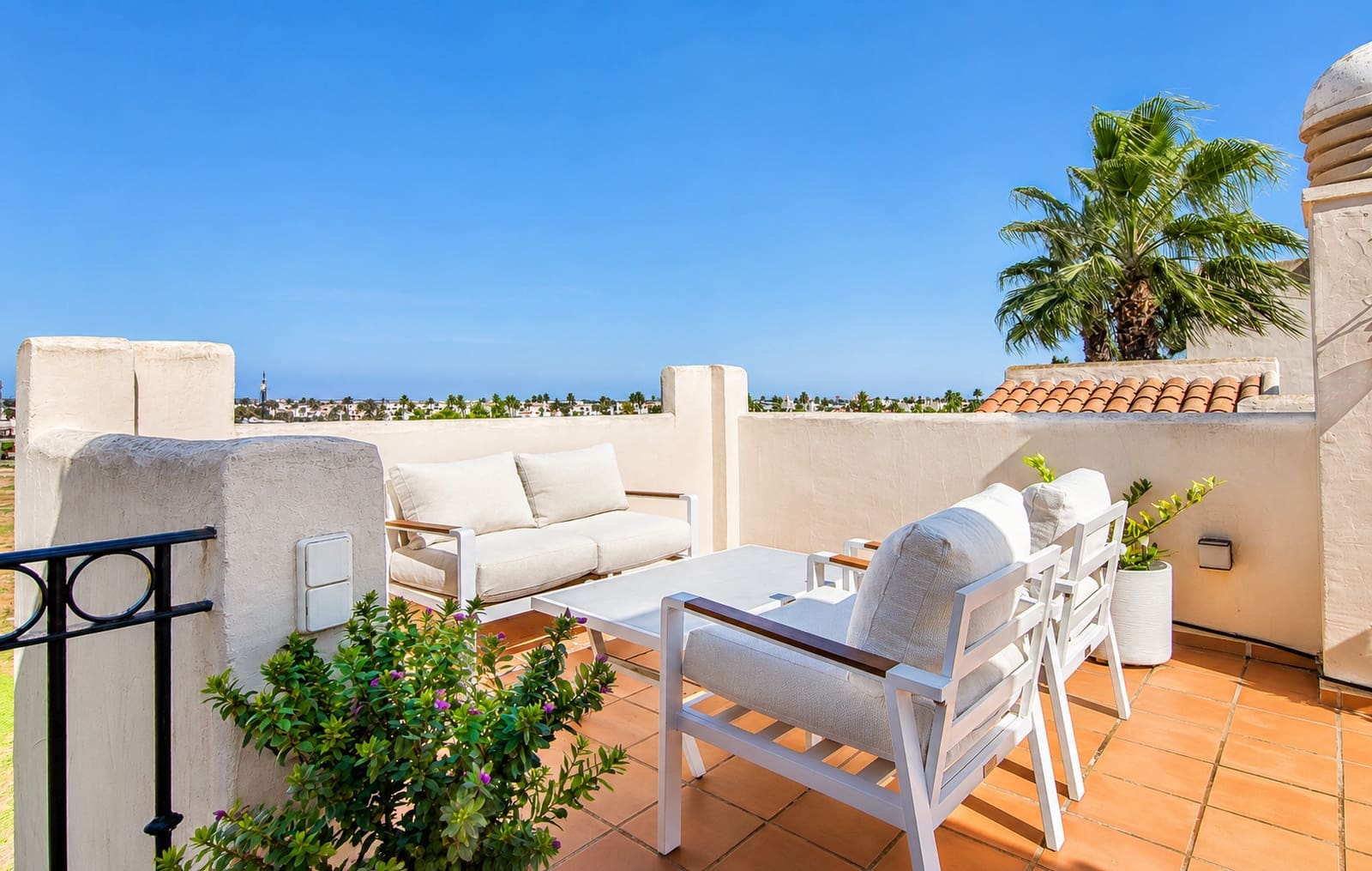 Ático de 2 habitaciones en Roda en venta con piscina garaje - 274.950 € (Ref: 10168888)