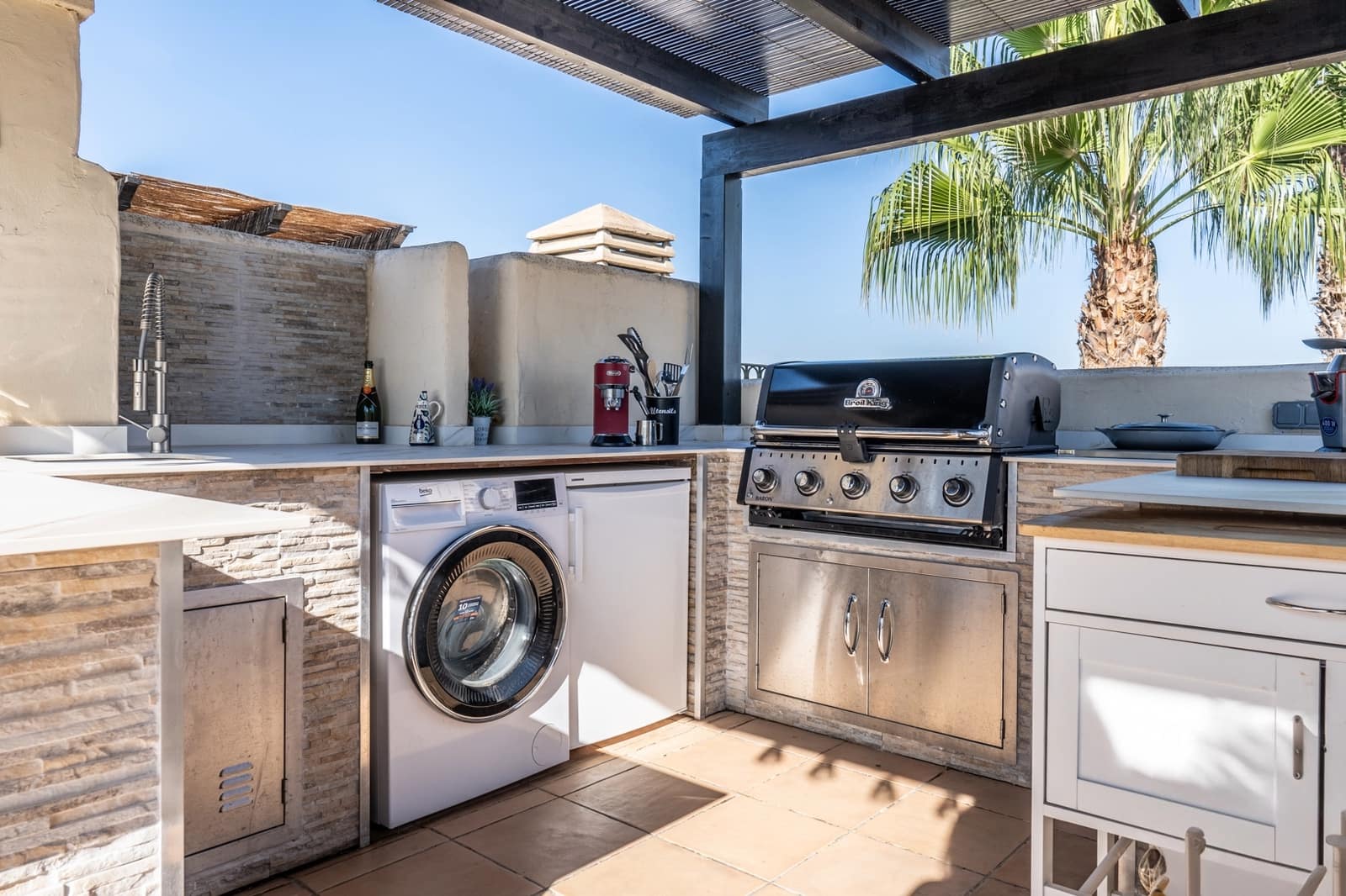 3 makuuhuone Kattohuoneisto myytävänä paikassa Roda mukana uima-altaan 
autotalli - 285 000 € (Ref: 8556724)