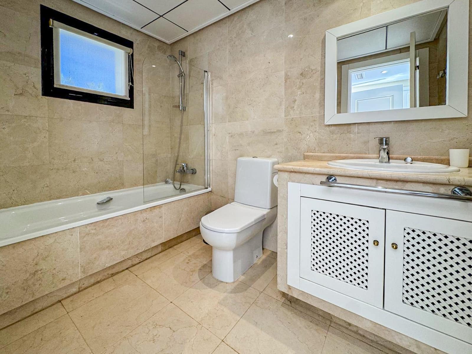 4 soveværelse Villa til salg i Roda med swimmingpool garage - € 624.950 (Ref: 9360107)