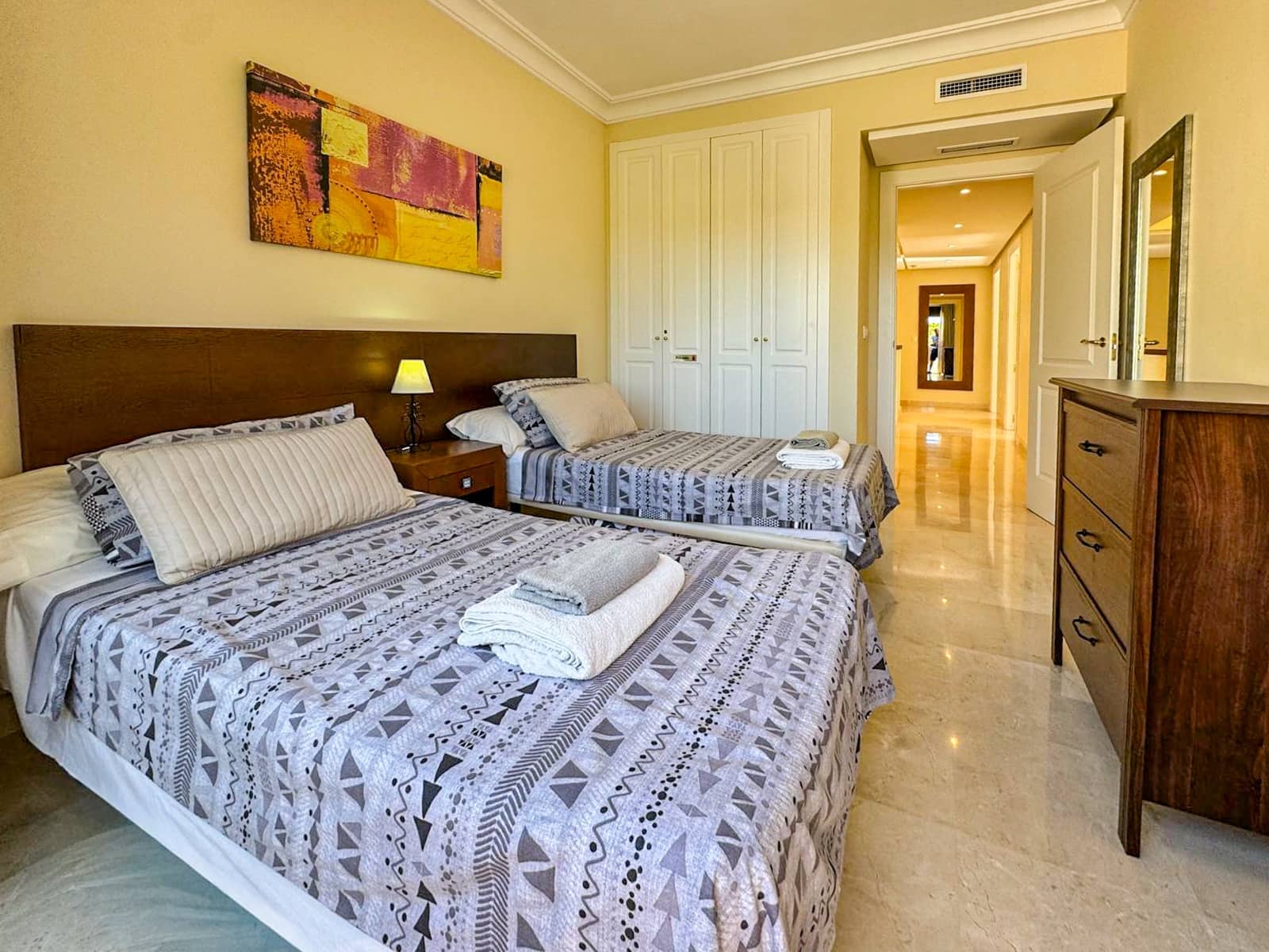 4 soveværelse Villa til salg i Roda med swimmingpool garage - € 624.950 (Ref: 9360107)