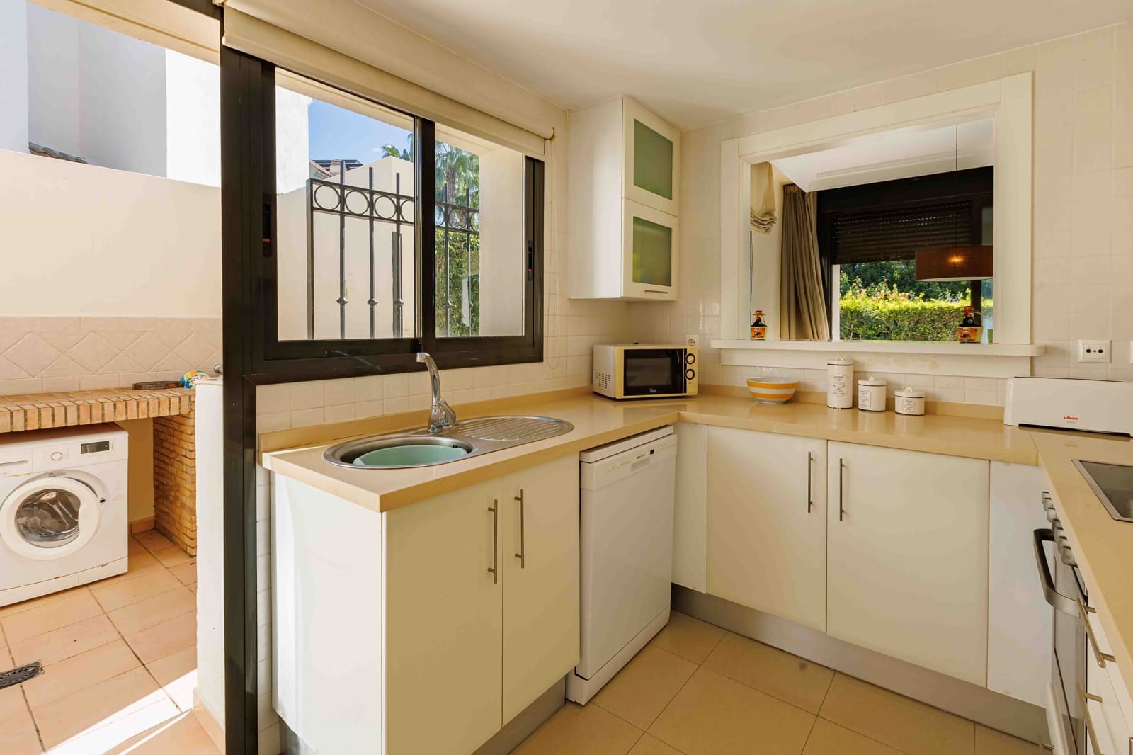 4 soveværelse Villa til salg i Roda med swimmingpool garage - € 624.950 (Ref: 9360107)