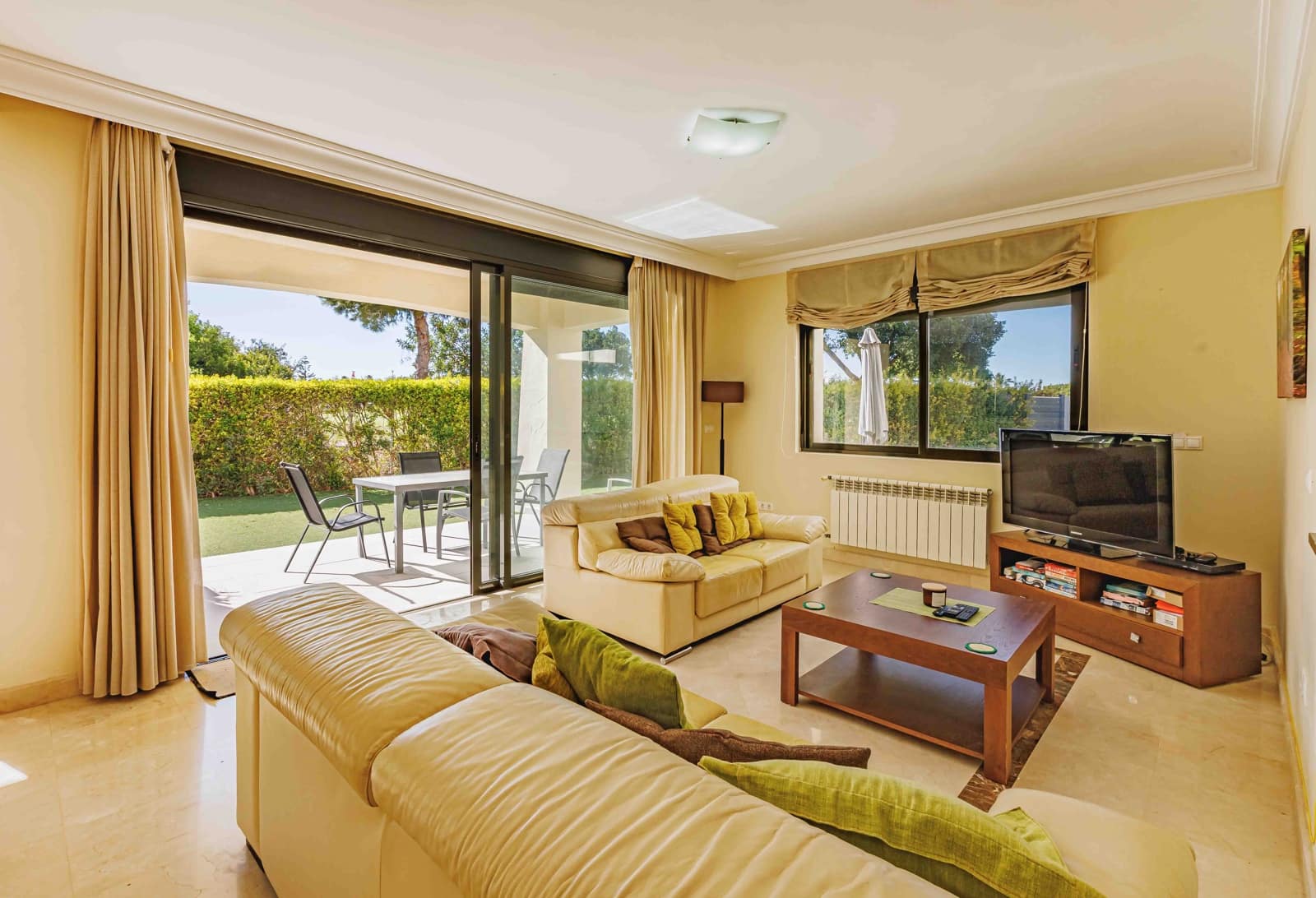 4 soveværelse Villa til salg i Roda med swimmingpool garage - € 624.950 (Ref: 9360107)