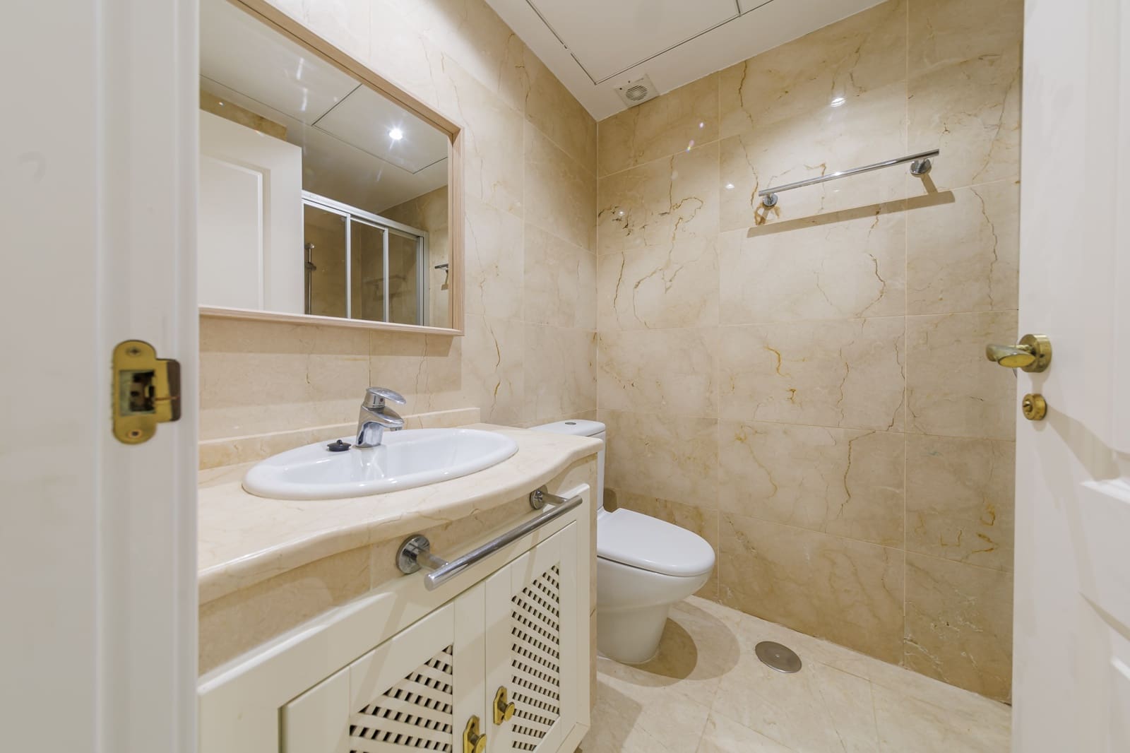 2 bedroom Apartment for sale in Roda with pool garage - € 199,000 (Ref: 9396865)