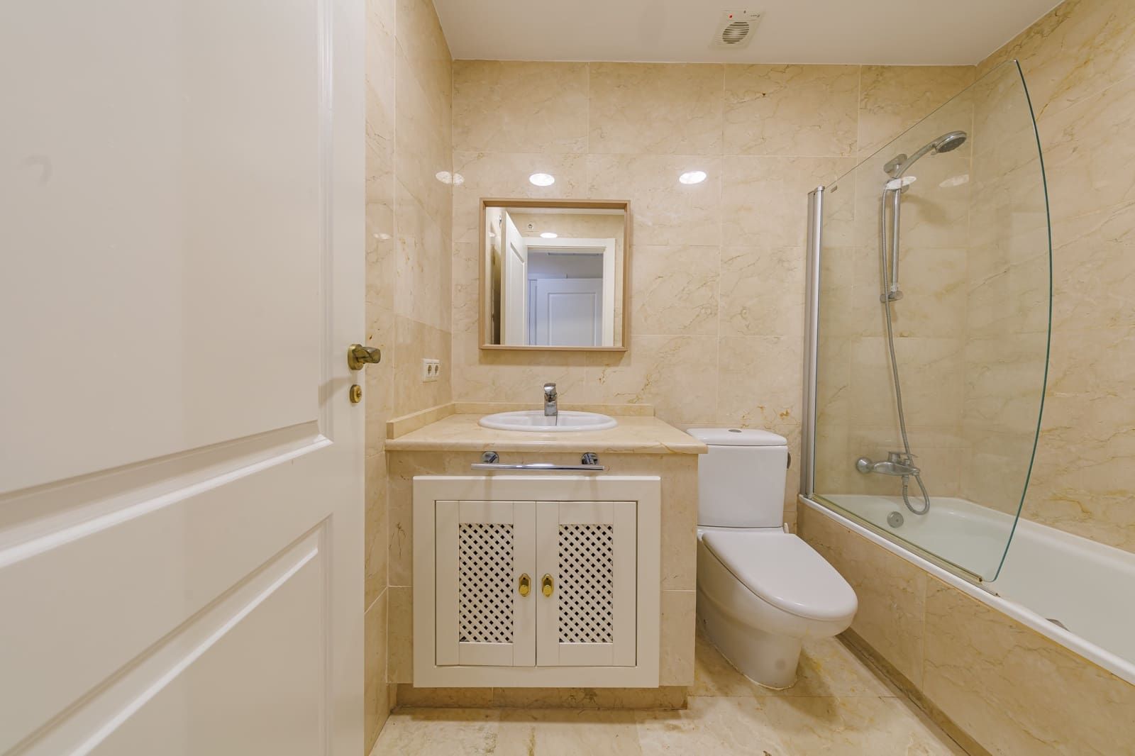 2 bedroom Apartment for sale in Roda with pool garage - € 199,000 (Ref: 9396865)