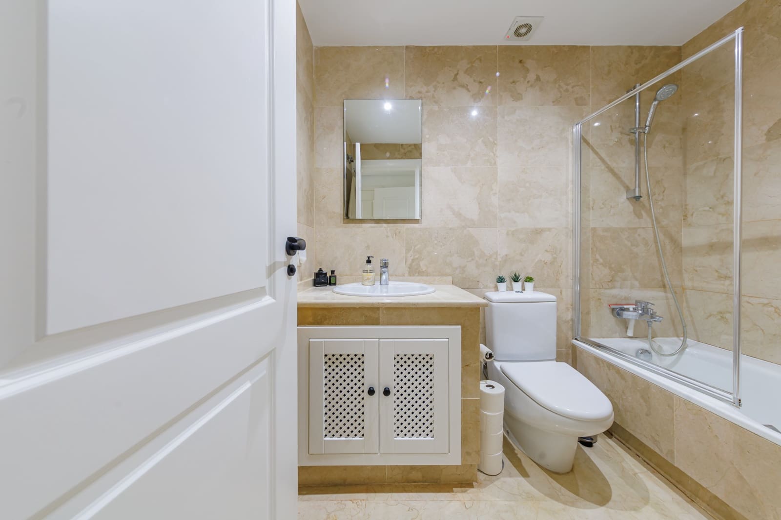 2 bedroom Apartment for sale in Roda with pool garage - € 214,950 (Ref: 9396870)