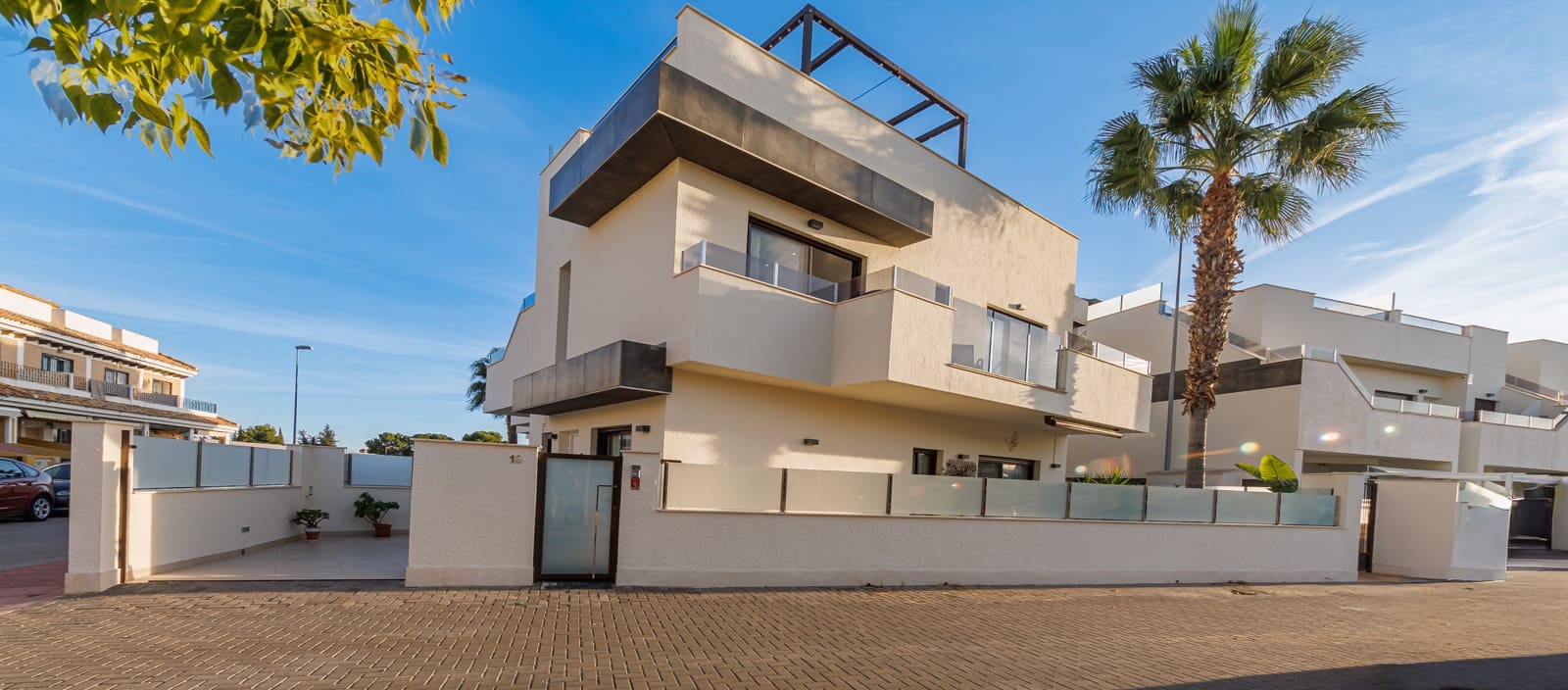 3 soveværelse Byhus til salg i Dolores De Pacheco med swimmingpool garage - € 374.950 (Ref: 9409336)