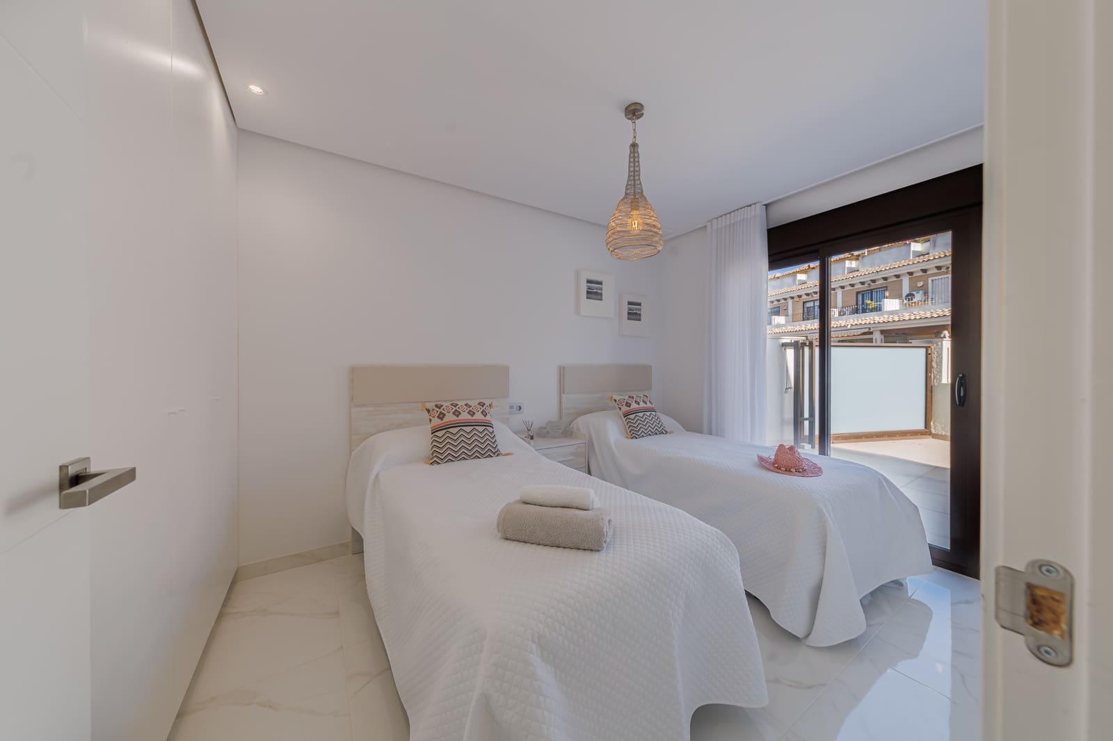 3 soveværelse Byhus til salg i Dolores De Pacheco med swimmingpool garage - € 374.950 (Ref: 9409336)