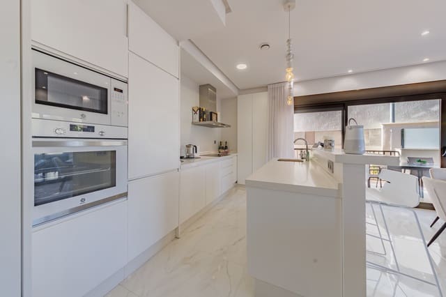 3 slaapkamer Huis te koop in Dolores De Pacheco, Torre-Pacheco met zwembad garage - € 374.950 (Ref: 9409336)