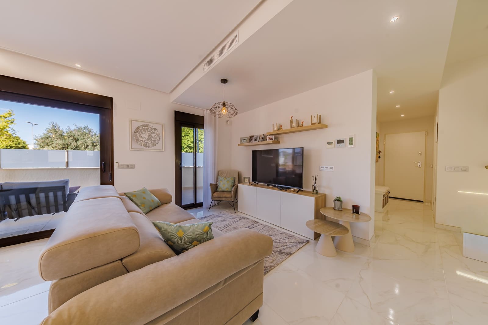 3 soveværelse Byhus til salg i Dolores De Pacheco med swimmingpool garage - € 374.950 (Ref: 9409336)