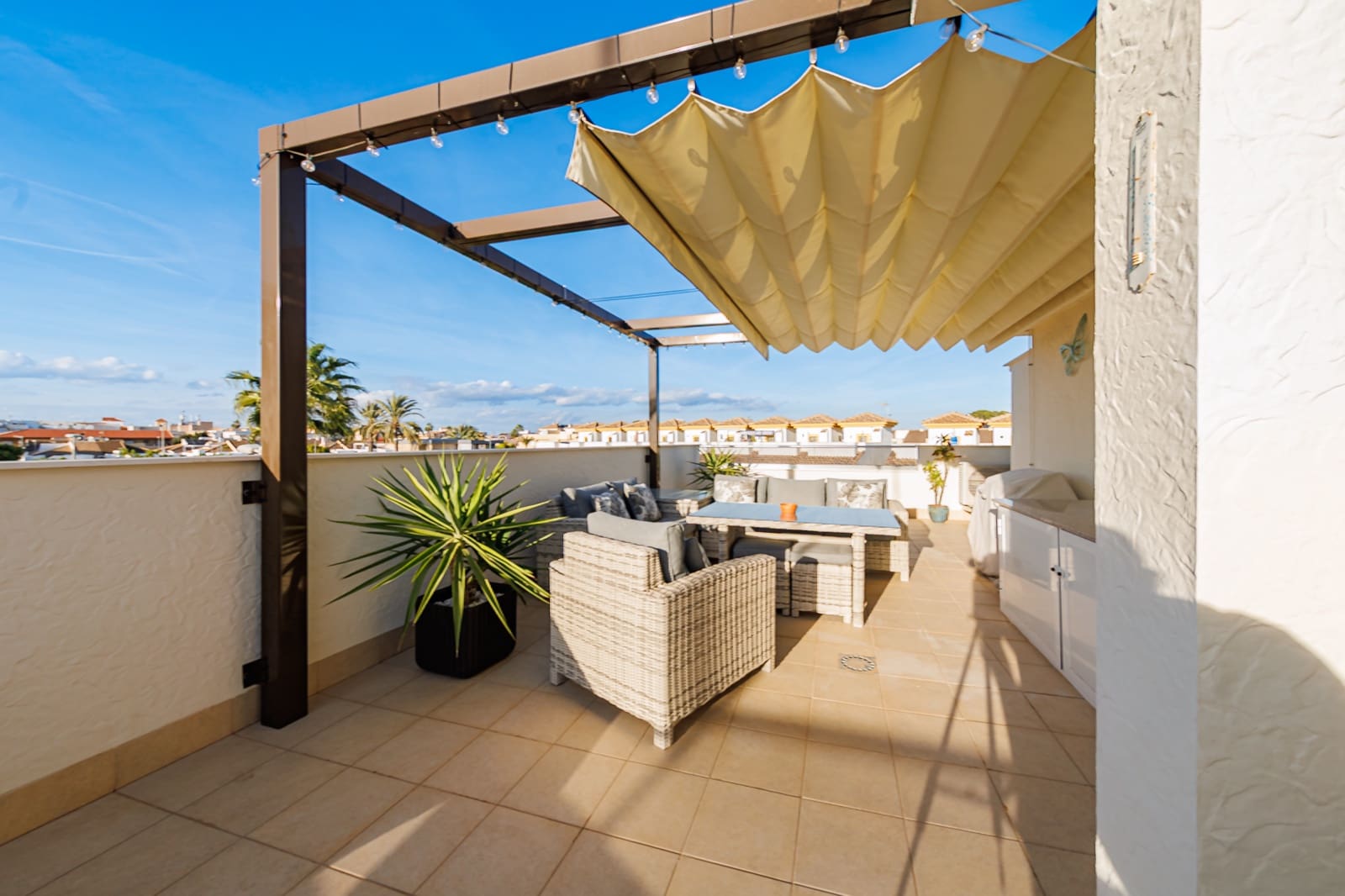 3 soveværelse Byhus til salg i Dolores De Pacheco med swimmingpool garage - € 374.950 (Ref: 9409336)