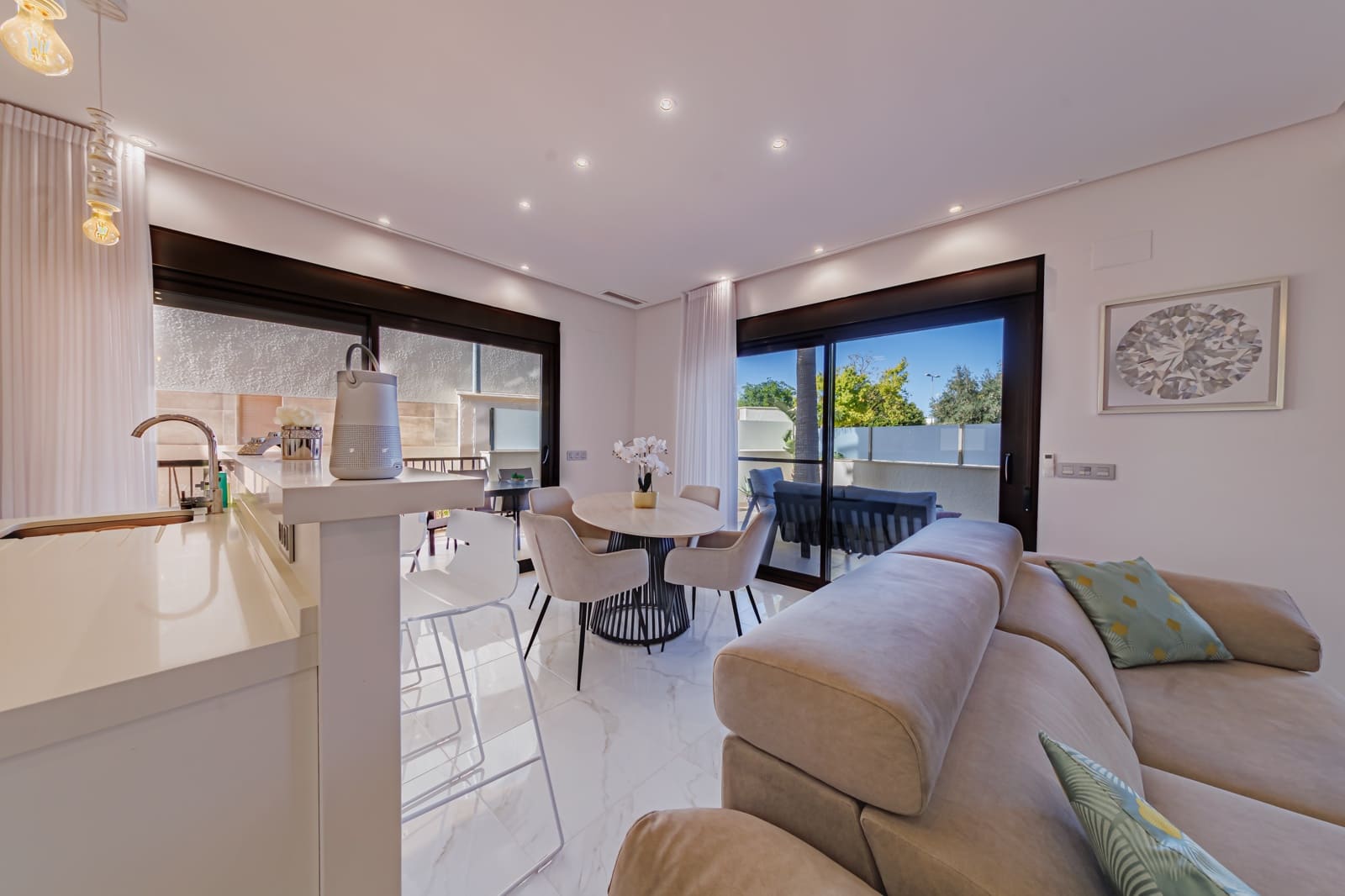 3 soveværelse Byhus til salg i Dolores De Pacheco med swimmingpool garage - € 374.950 (Ref: 9409336)