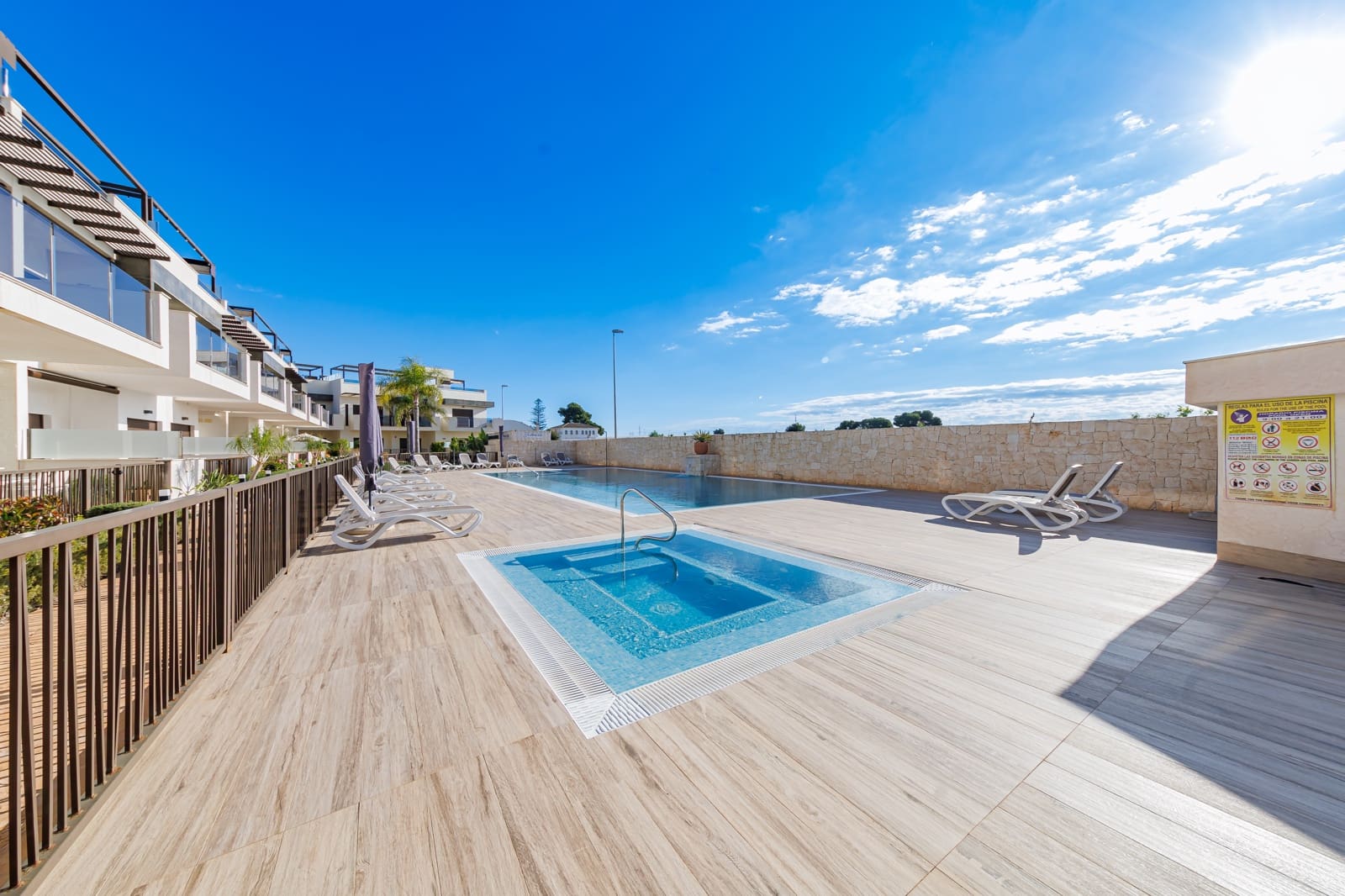 3 soveværelse Byhus til salg i Dolores De Pacheco med swimmingpool garage - € 374.950 (Ref: 9409336)