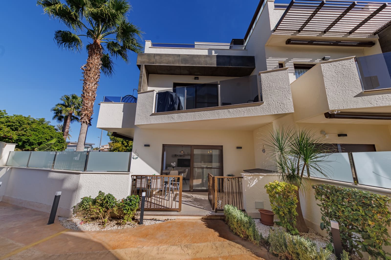 3 soveværelse Byhus til salg i Dolores De Pacheco med swimmingpool garage - € 374.950 (Ref: 9409336)