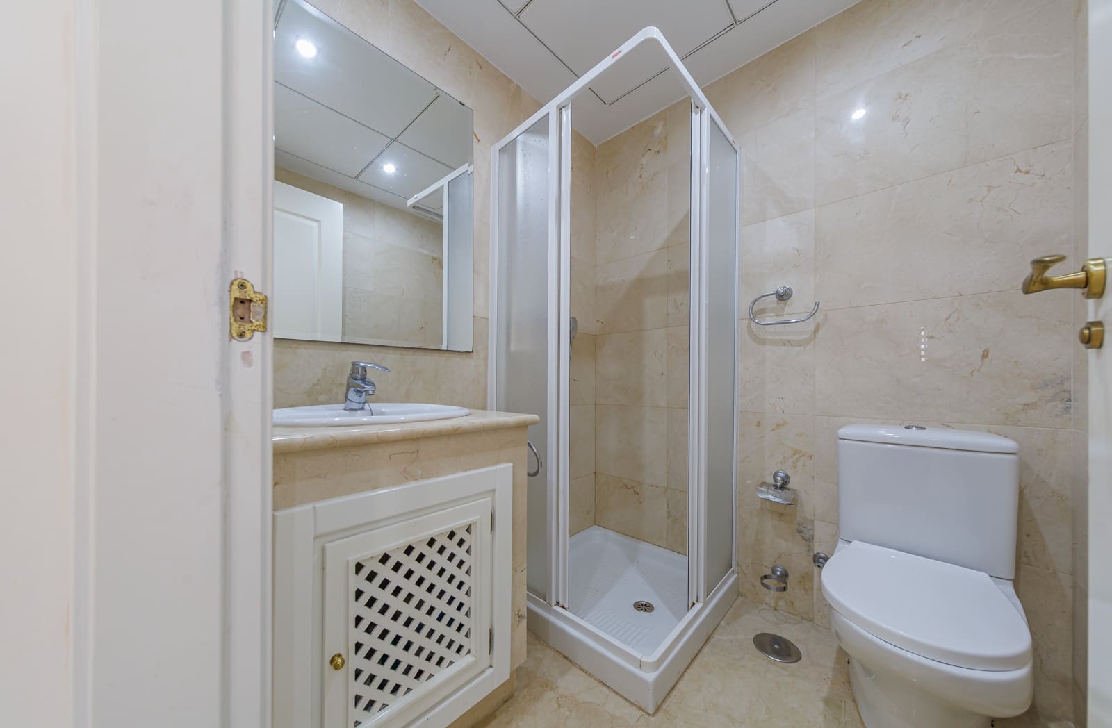 3 sypialnia Penthouse na sprzedaż w Roda z basenem garażem - 264 900 € (Ref: 9438896)