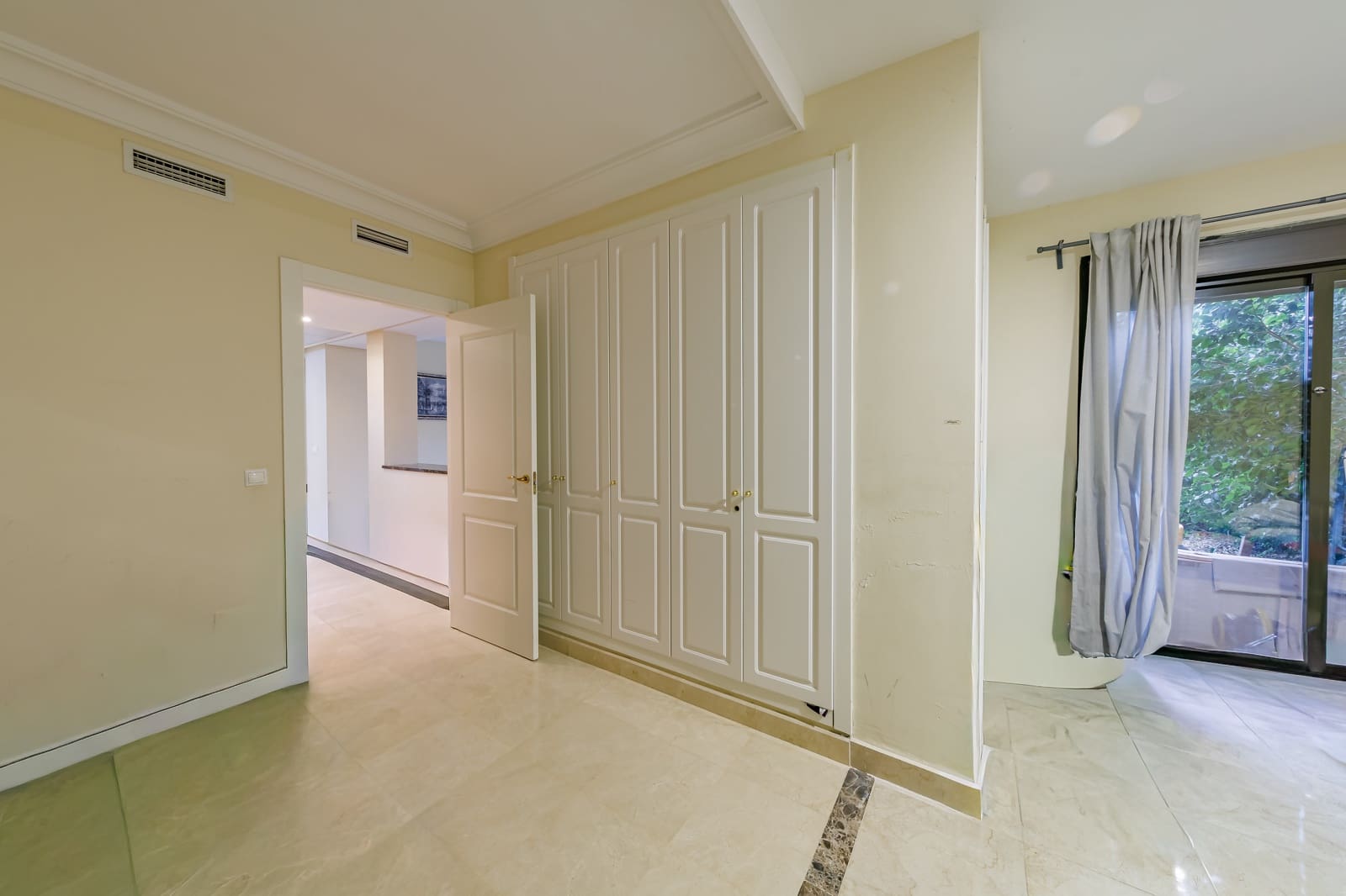 3 slaapkamer Villa te koop in Roda met zwembad garage - € 549.900 (Ref: 9450491)