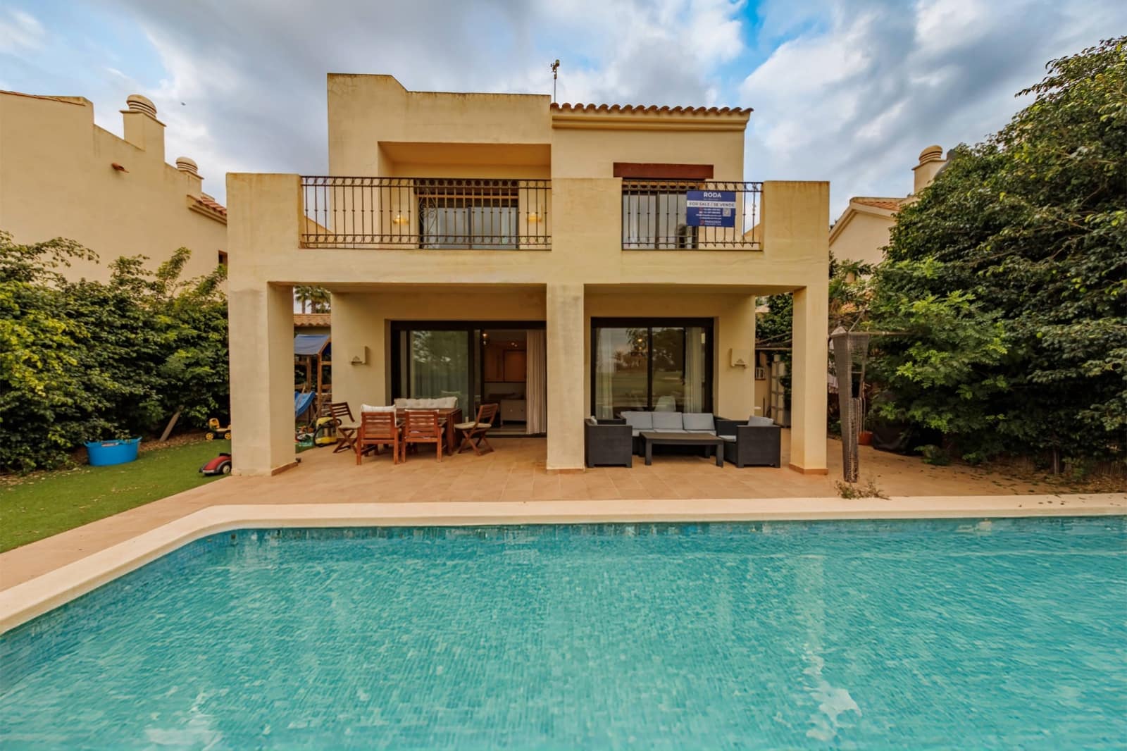 3 slaapkamer Villa te koop in Roda met zwembad garage - € 549.900 (Ref: 9450491)