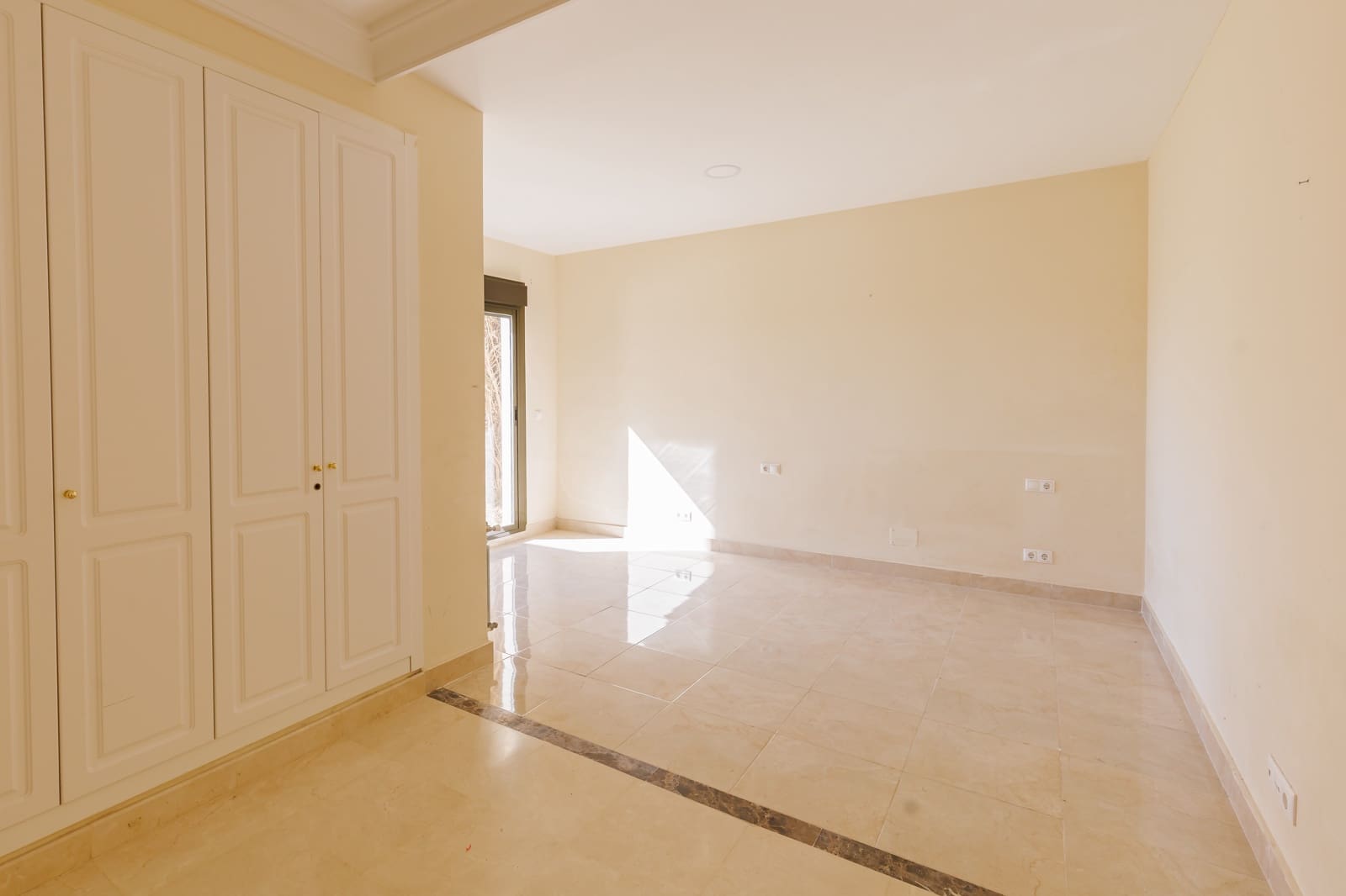 3 bedroom Villa for sale in Roda with pool garage - € 499,950 (Ref: 9450491)