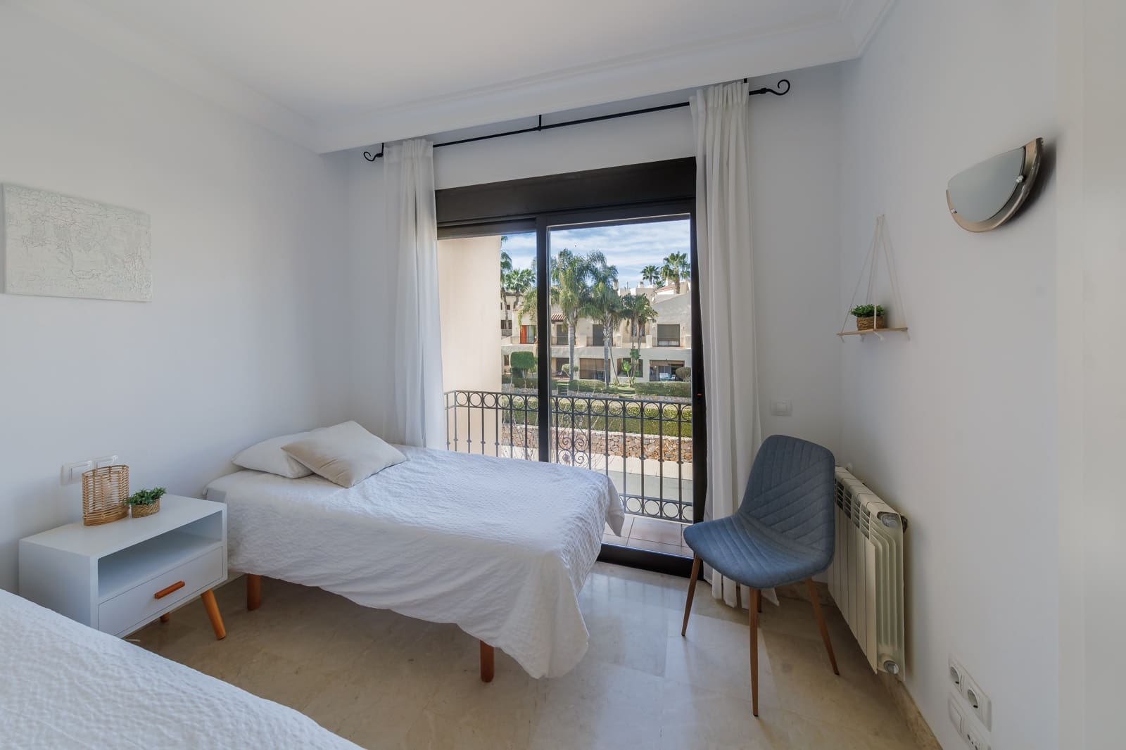 2 slaapkamer Huis te koop in Roda met zwembad garage - € 229.000 (Ref: 9539873)