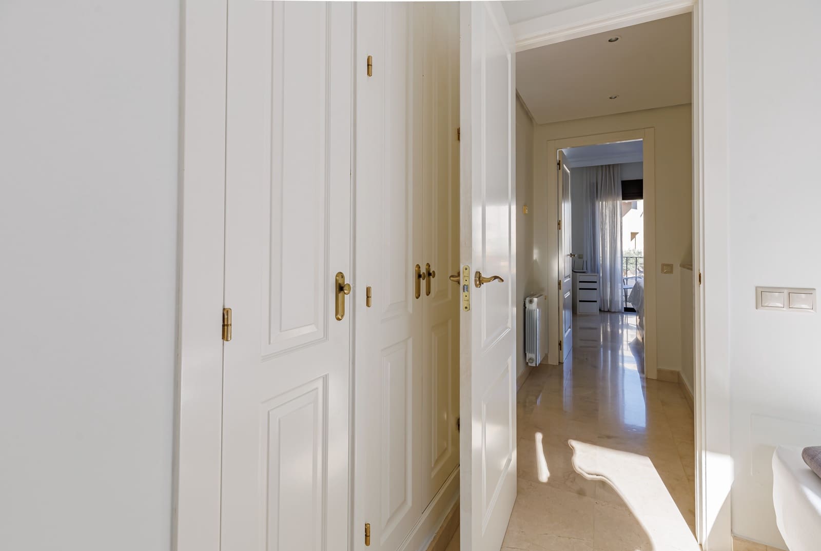 2 makuuhuone Omakotitalo myytävänä paikassa Roda mukana uima-altaan 
autotalli - 210 000 € (Ref: 9599951)