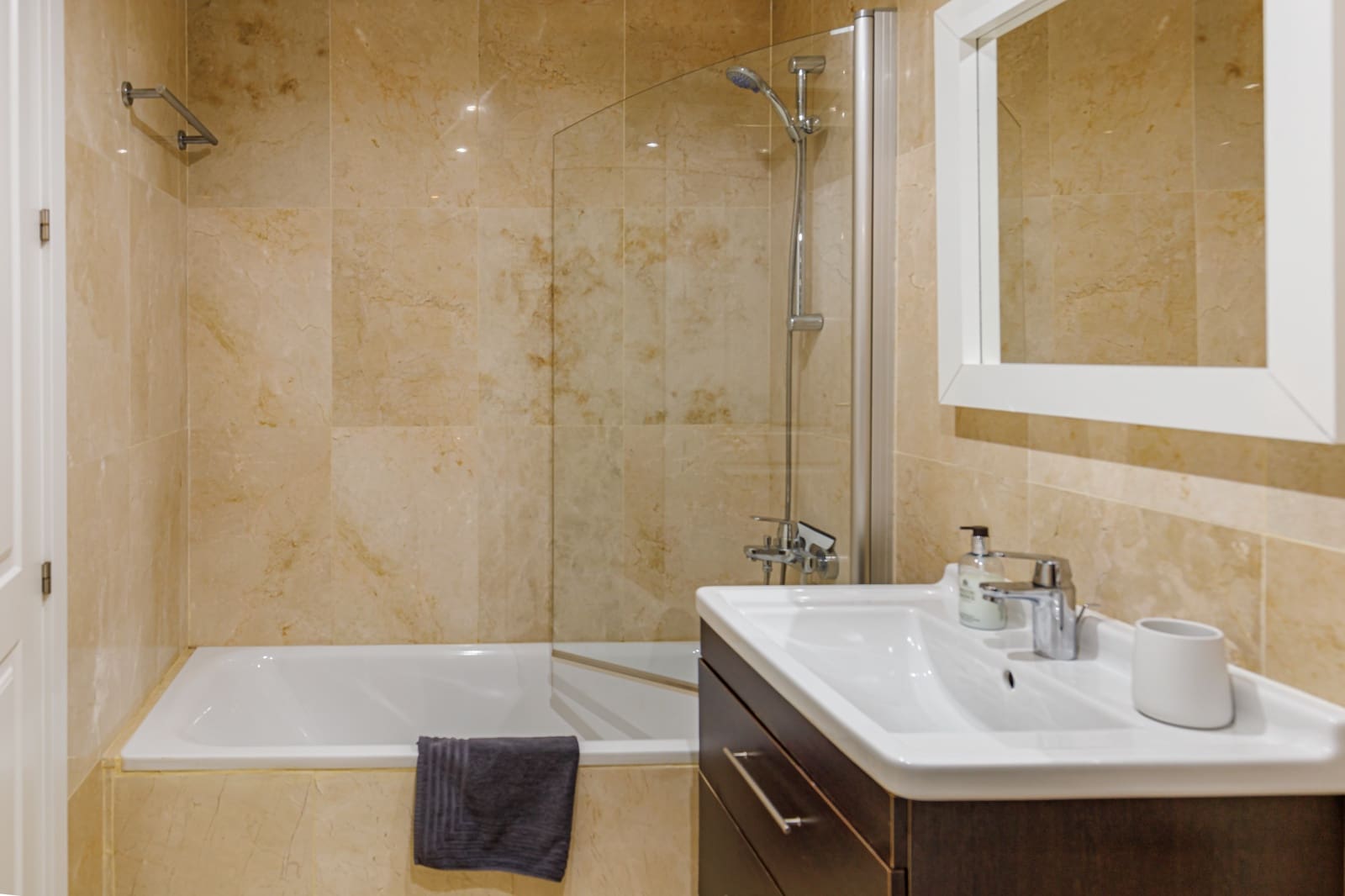 2 Zimmer Penthouse zu verkaufen in Roda mit Pool Garage - 229.000 € (Ref: 9599958)