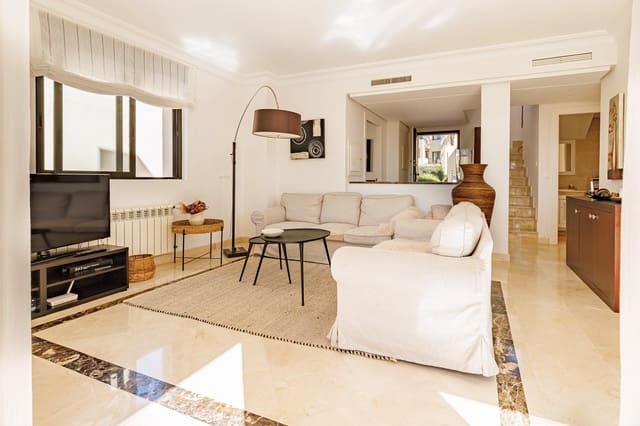 Chalet de 3 habitaciones en Roda Golf, San Javier en venta - 650.000 € (Ref: 9631383)