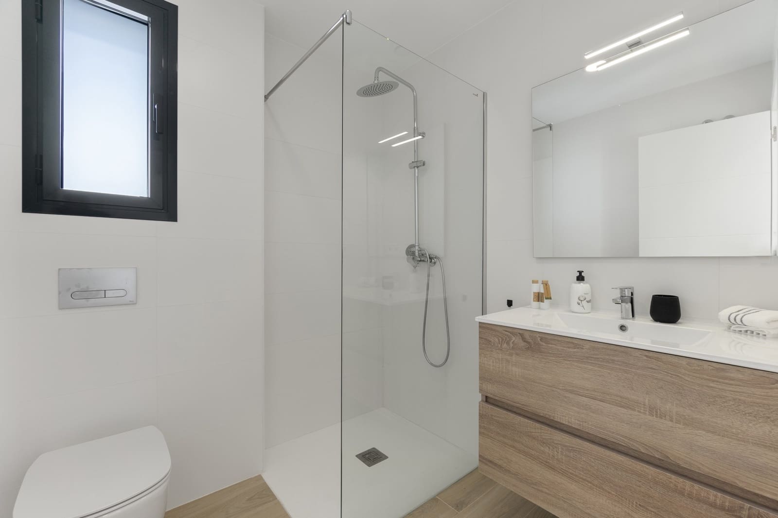 3 camera da letto Villa in vendita in Roda con piscina garage - 450.000 € (Rif: 9667081)