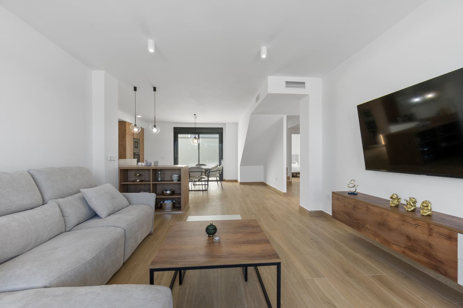 3 camera da letto Villa in vendita in Roda con piscina garage - 450.000 € (Rif: 9667081)