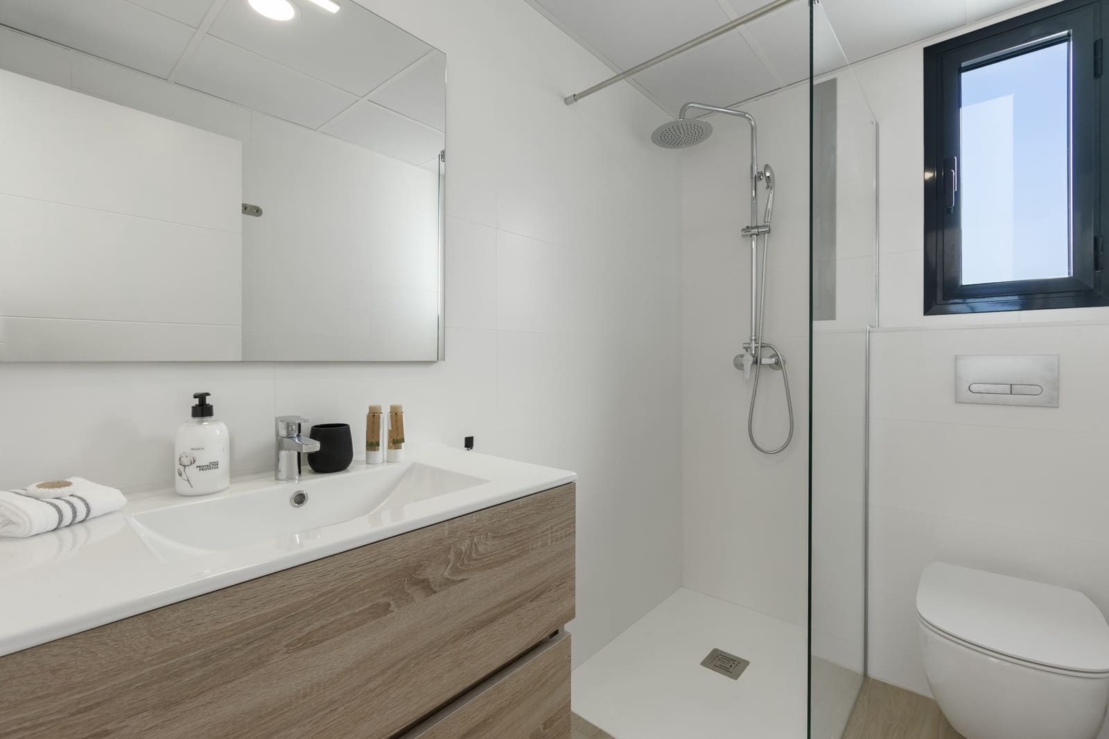 3 camera da letto Villa in vendita in Roda con piscina garage - 450.000 € (Rif: 9667081)