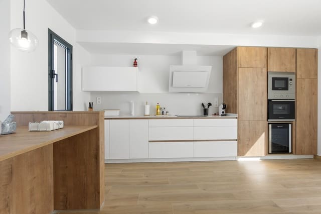 3 soveværelse Villa til salg i Roda Golf, San Javier med swimmingpool garage - € 450.000 (Ref: 9667081)