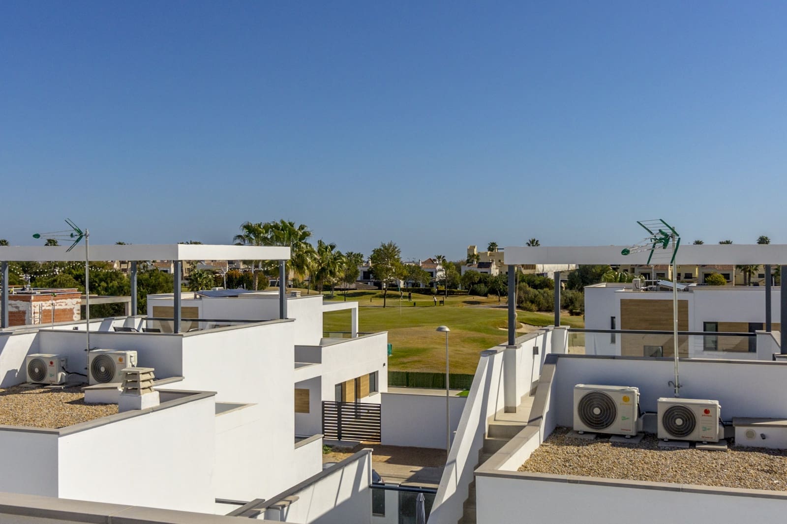 3 camera da letto Villa in vendita in Roda con piscina garage - 450.000 € (Rif: 9667081)