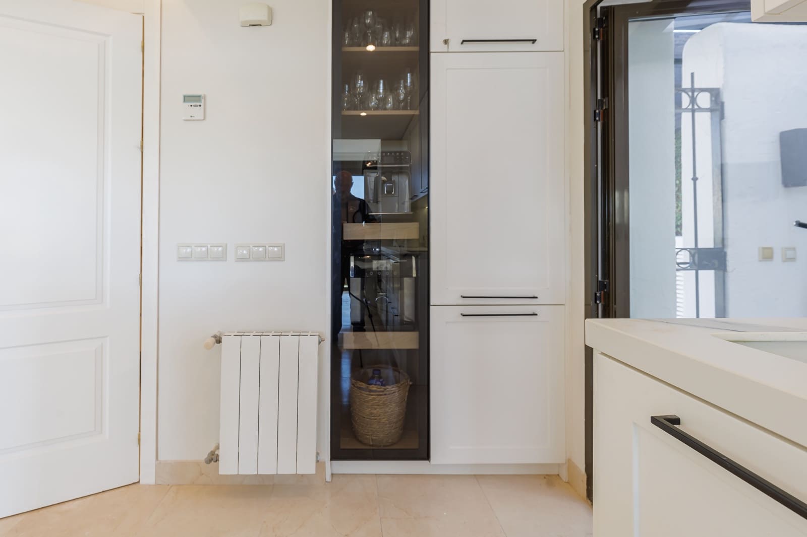 Chalet de 3 habitaciones en Roda en venta con piscina garaje - 650.000 € (Ref: 9680564)