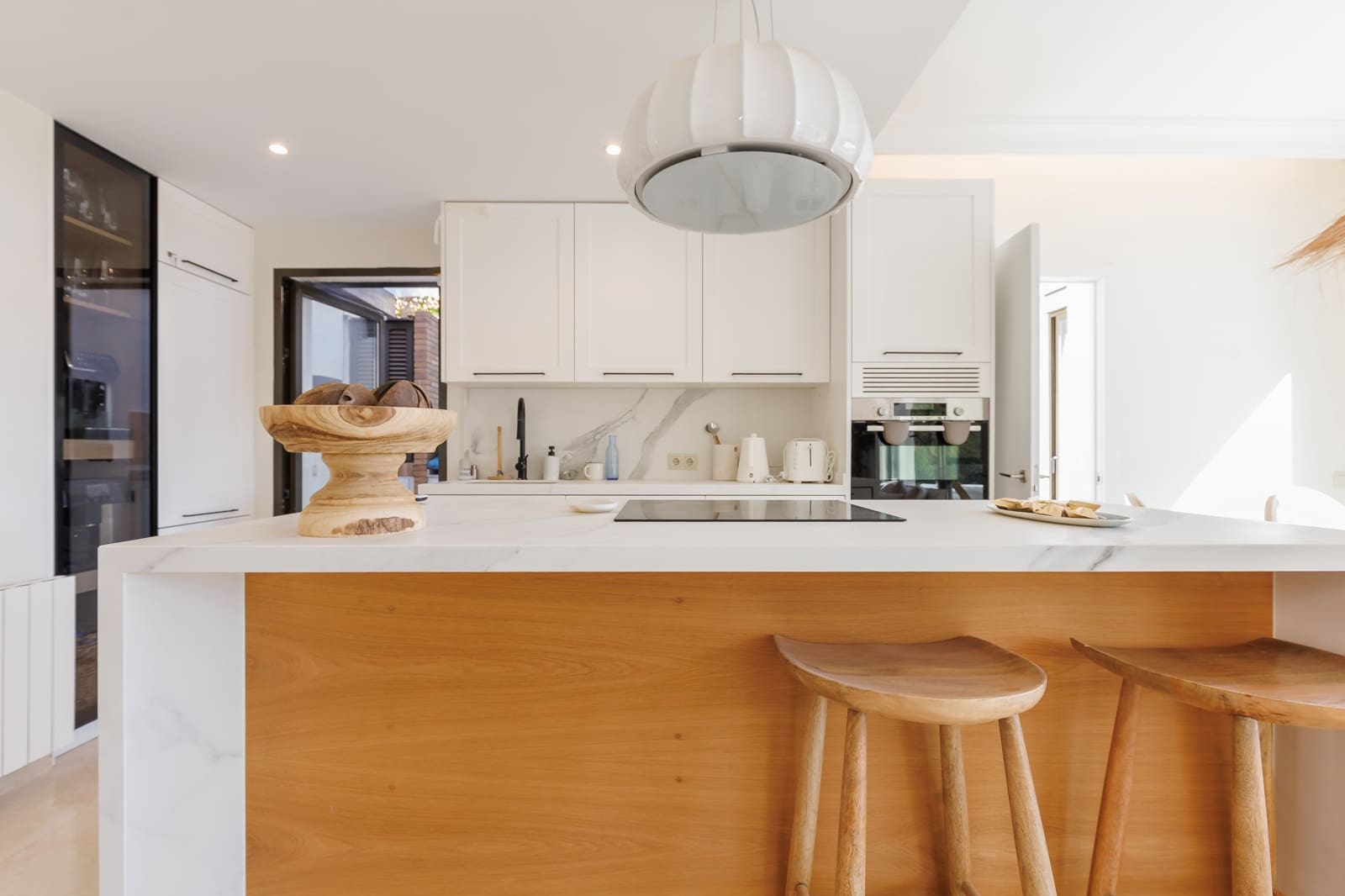 Chalet de 3 habitaciones en Roda en venta con piscina garaje - 650.000 € (Ref: 9680564)