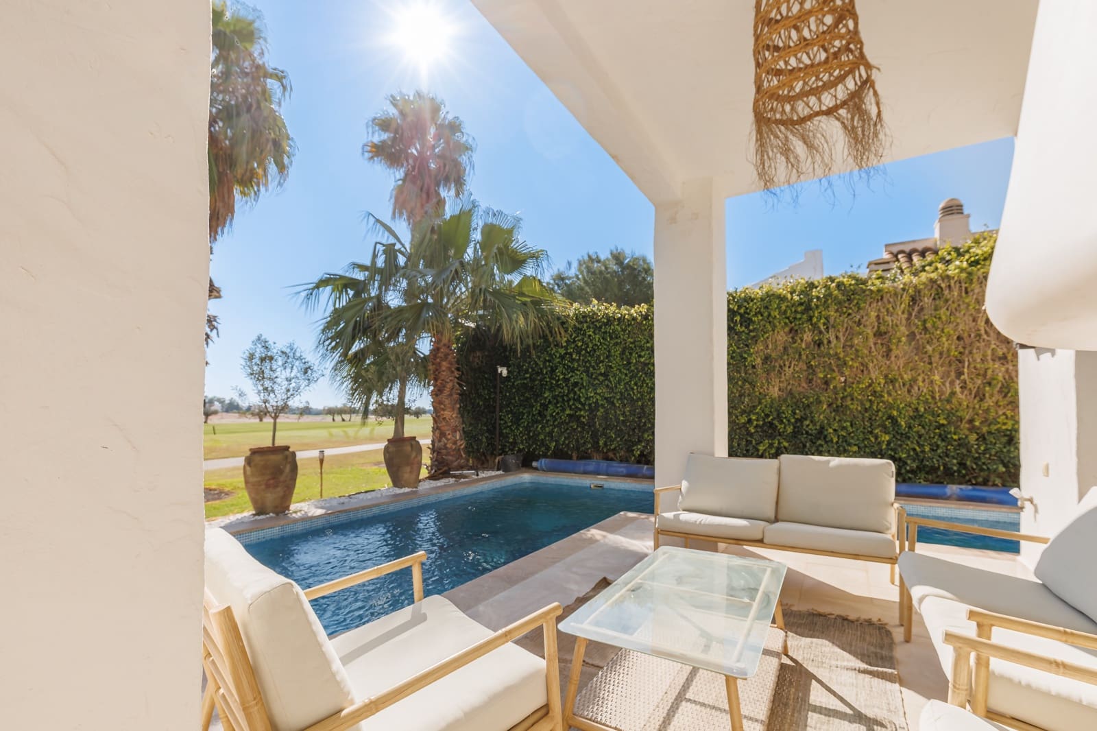 Chalet de 3 habitaciones en Roda en venta con piscina garaje - 650.000 € (Ref: 9680564)