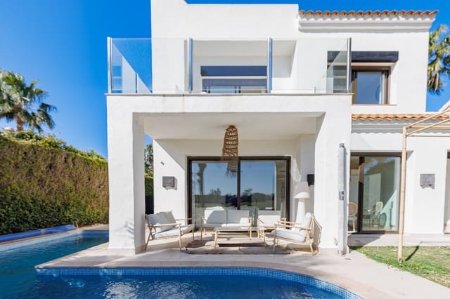 Chalet de 3 habitaciones en Roda Golf, San Javier en venta con piscina garaje - 650.000 € (Ref: 9680564)