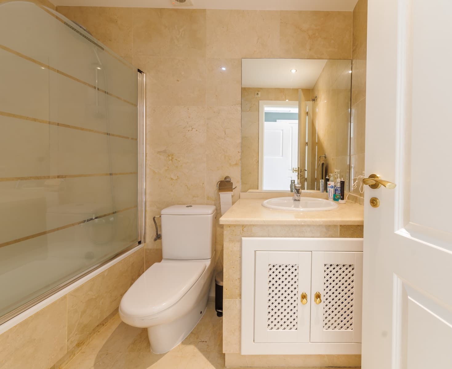 Ático de 2 habitaciones en Roda en venta con piscina garaje - 249.950 € (Ref: 9742146)