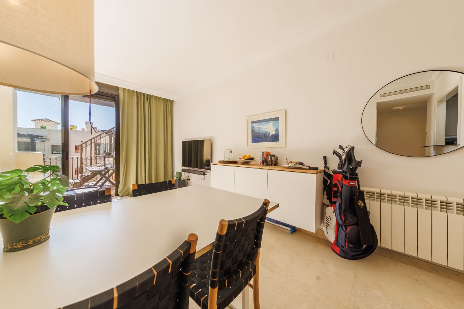 Ático de 2 habitaciones en Roda en venta con piscina garaje - 249.950 € (Ref: 9742146)