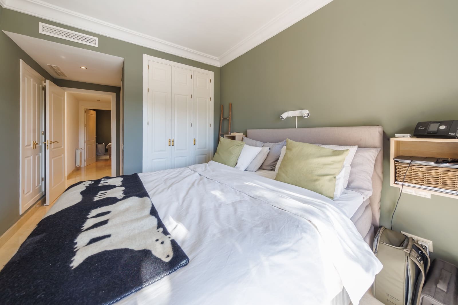 Ático de 2 habitaciones en Roda en venta con piscina garaje - 249.950 € (Ref: 9742146)