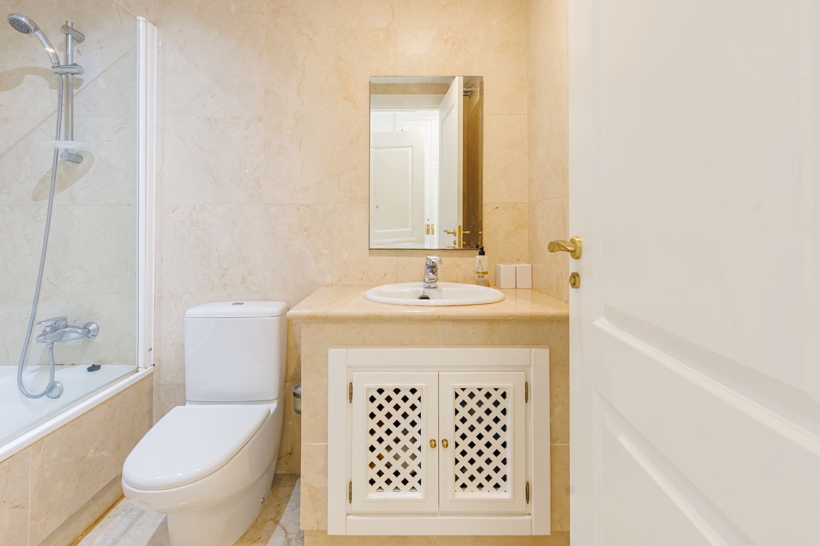 2 soveværelse Lejlighed til salg i Roda med swimmingpool garage - € 214.950 (Ref: 9778400)