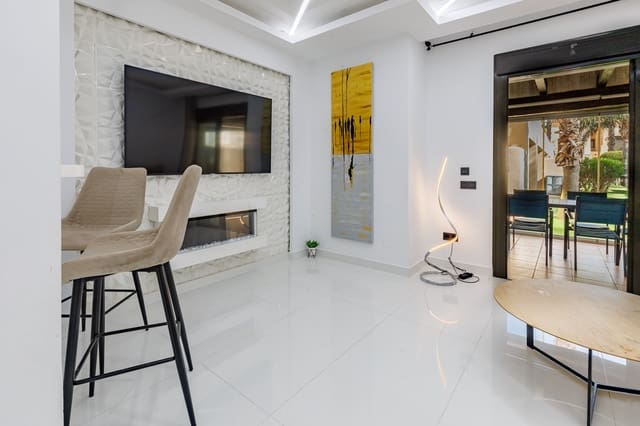 Casa de 2 habitaciones en Roda Golf, San Javier en venta con piscina garaje - 235.000 € (Ref: 9800691)