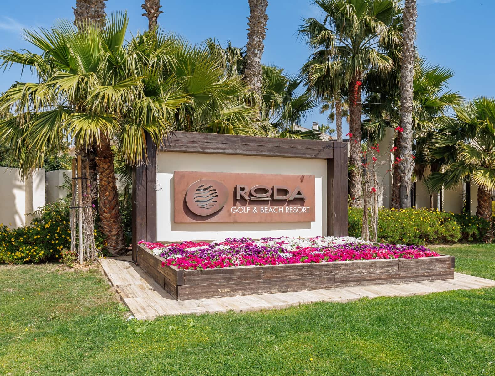 2 sovrum Hus till salu i Roda med pool garage - 235 000 € (Ref: 9800691)