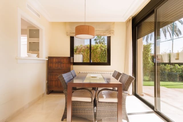 3 bedroom Villa for sale in Roda Golf, San Javier with garage - € 539,950 (Ref: 9815083)