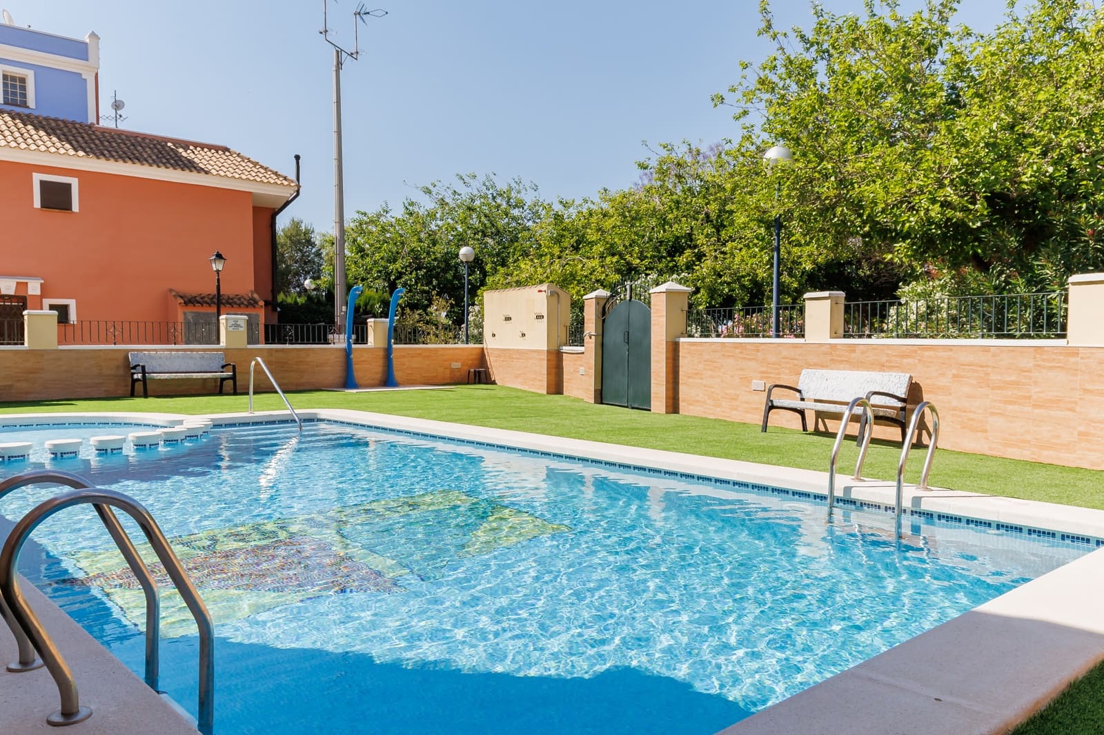 2 soveværelse Byhus til salg i Roda med swimmingpool garage - € 1.999.550 (Ref: 9844041)