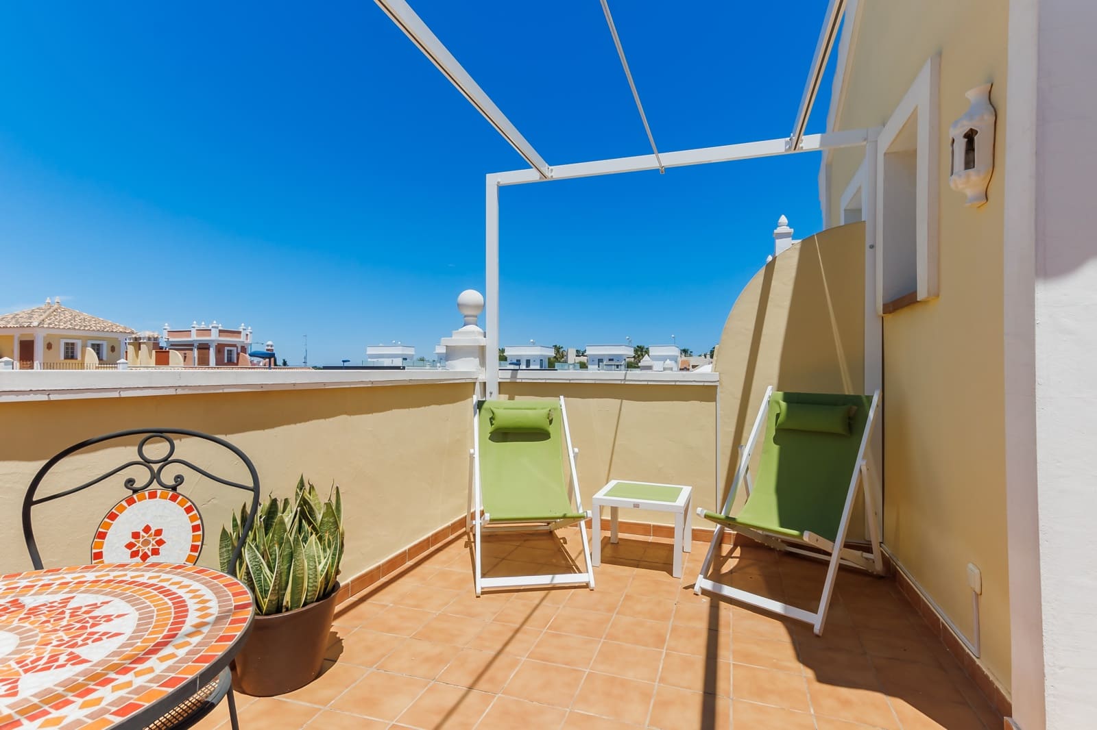 2 soveværelse Byhus til salg i Roda med swimmingpool garage - € 204.950 (Ref: 9861209)