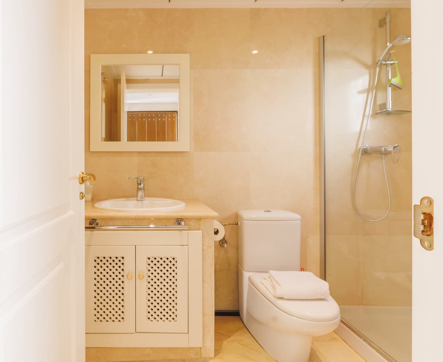 2 slaapkamer Huis te koop in Roda met zwembad garage - € 208.000 (Ref: 9890669)