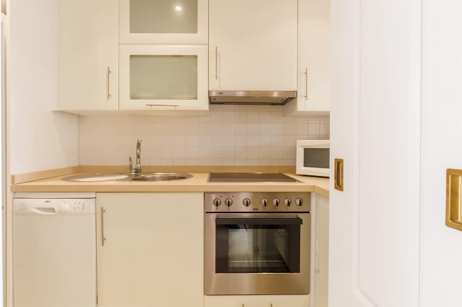 2 slaapkamer Huis te koop in Roda met zwembad garage - € 208.000 (Ref: 9890669)
