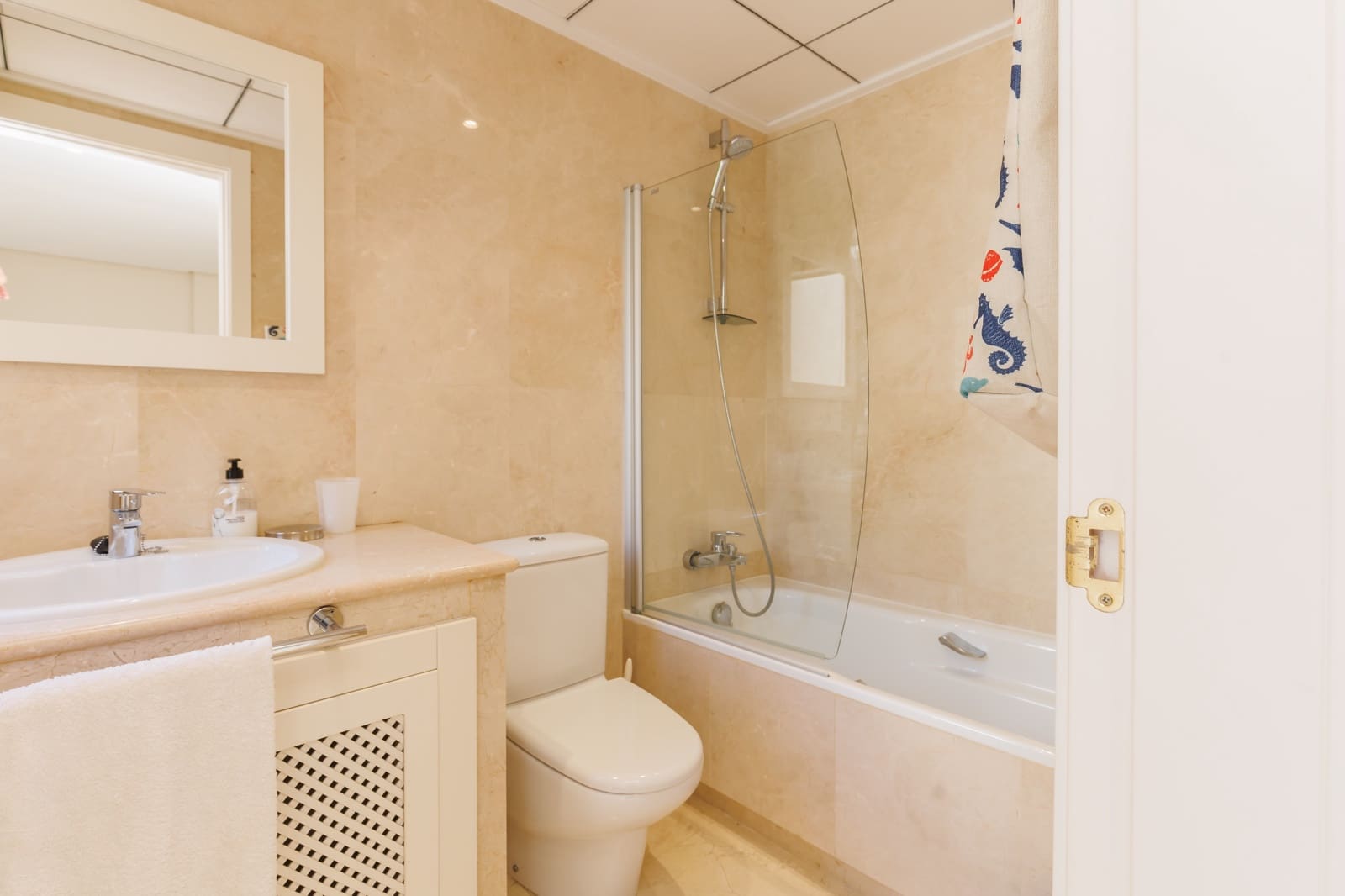 2 slaapkamer Huis te koop in Roda met zwembad garage - € 208.000 (Ref: 9890669)
