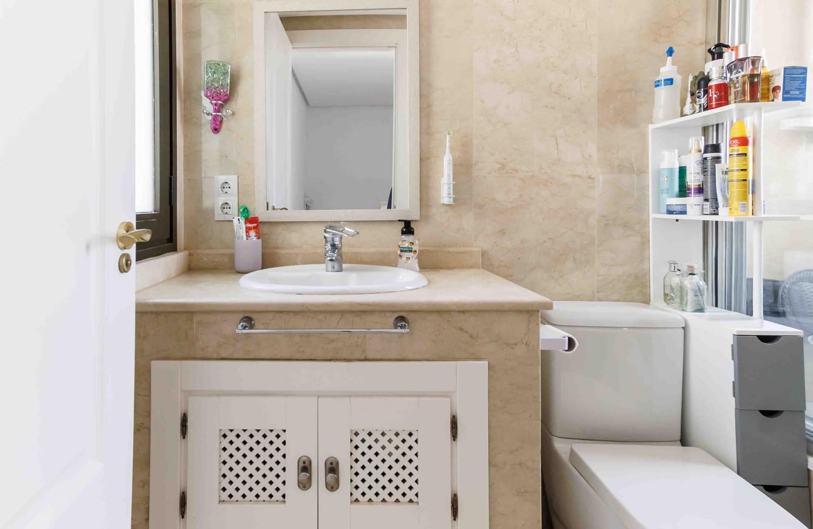 Casa de 2 habitaciones en Roda en venta con piscina garaje - 215.000 € (Ref: 9914786)